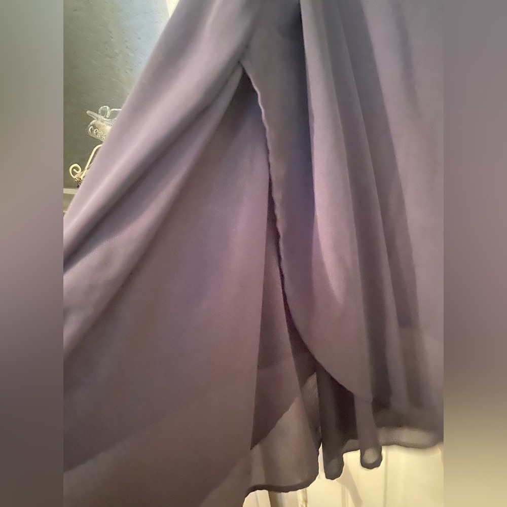 Torrid grey edgy sleeveless strappy chiffon cami size 1X - Picture 4 of 6